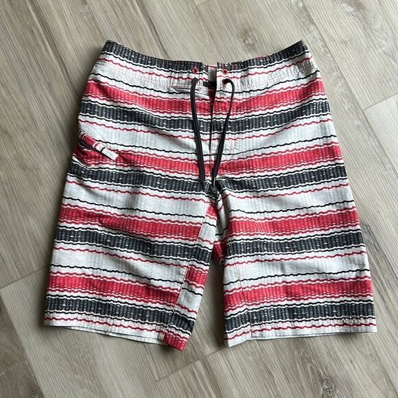 Columbia Omni Shield Bathing Suit Swim Trunks Size 30/40 - Picture 1 of 4